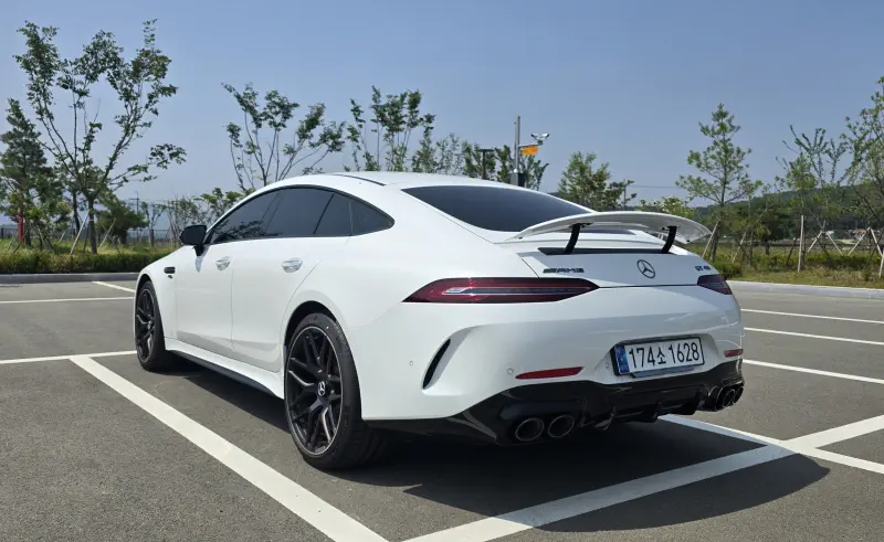 Mercedes-Benz AMG GT