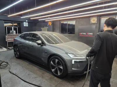 Polestar 4