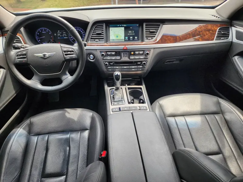 Hyundai Genesis