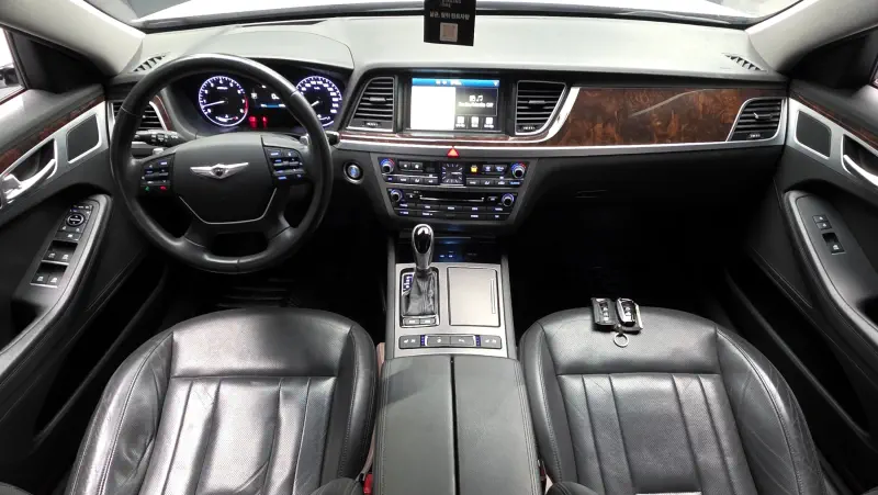 Hyundai Genesis