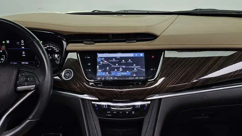 Cadillac XT6