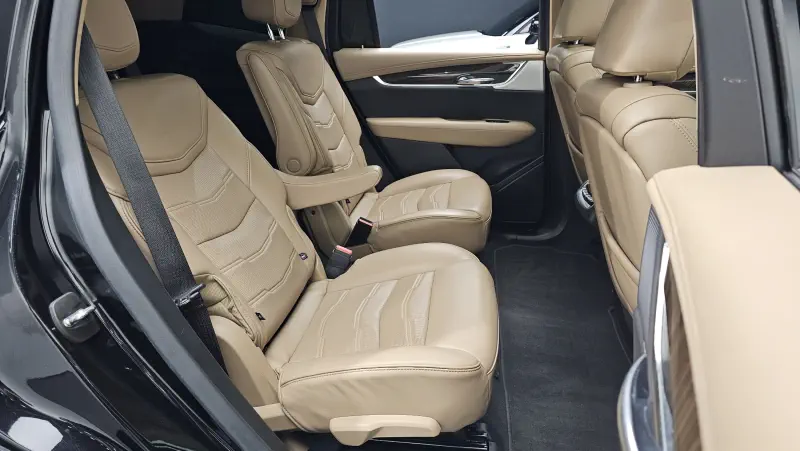 Cadillac XT6