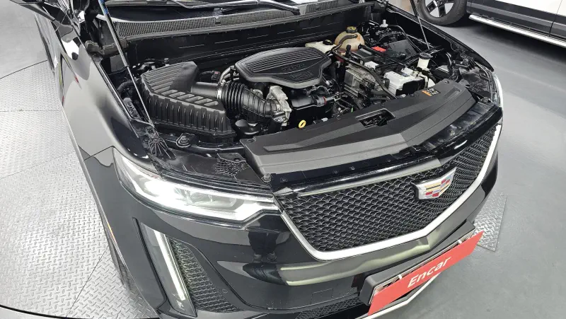 Cadillac XT6