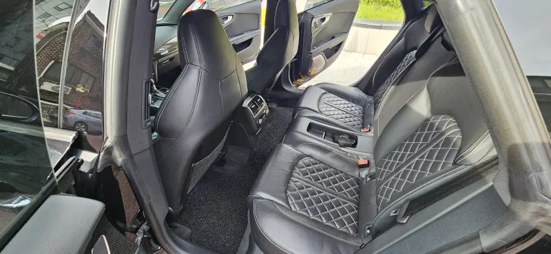 Audi S7