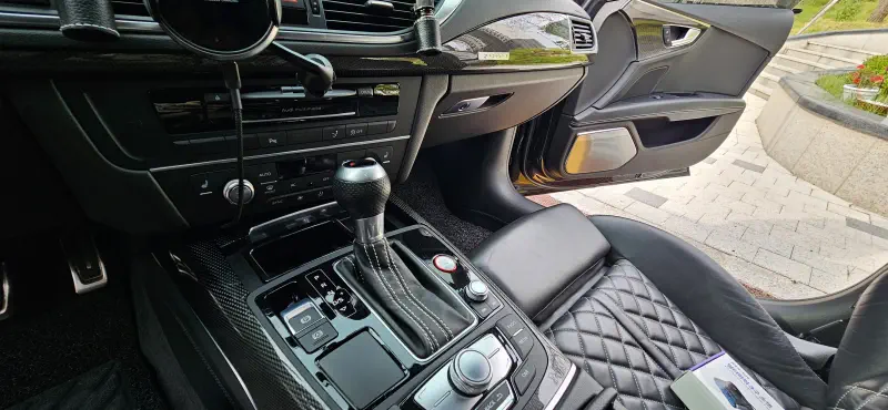 Audi S7