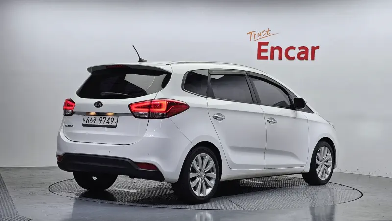 Kia Carens