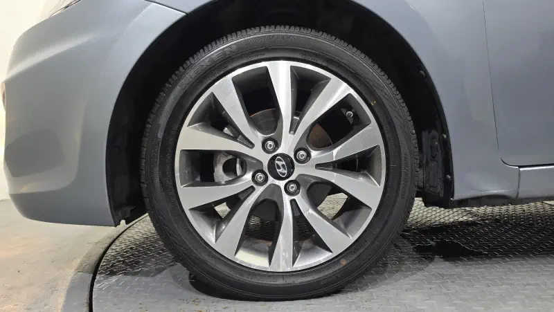 Hyundai Accent