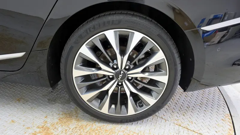 Kia K8