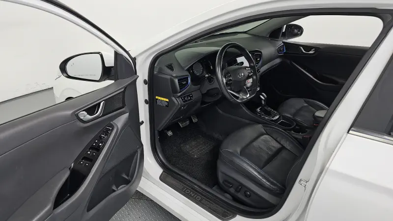 Hyundai Ioniq
