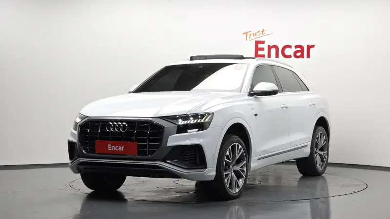 Audi Q8