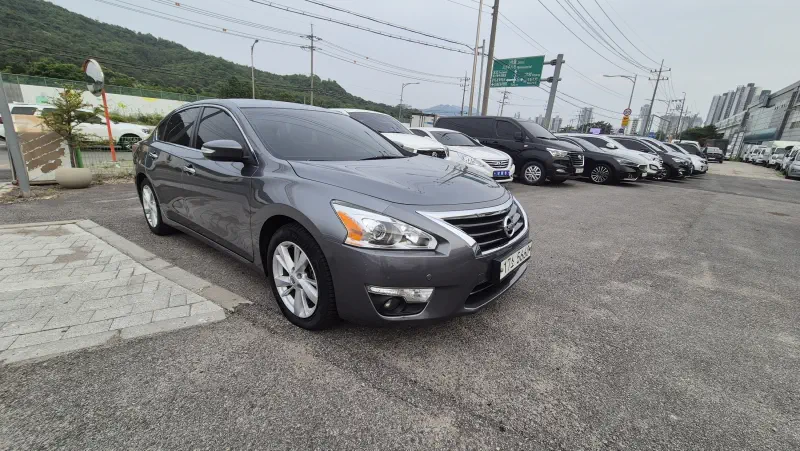 Nissan Altima