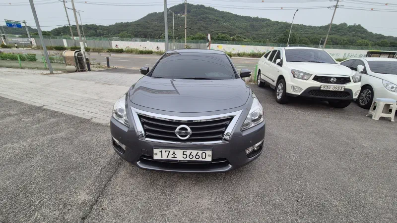 Nissan Altima
