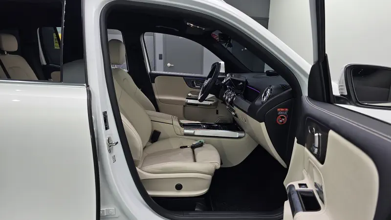 Mercedes-Benz GLB-Class