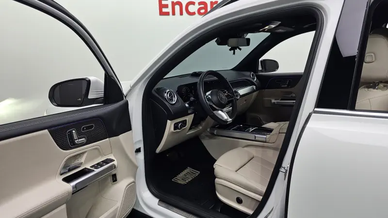 Mercedes-Benz GLB-Class