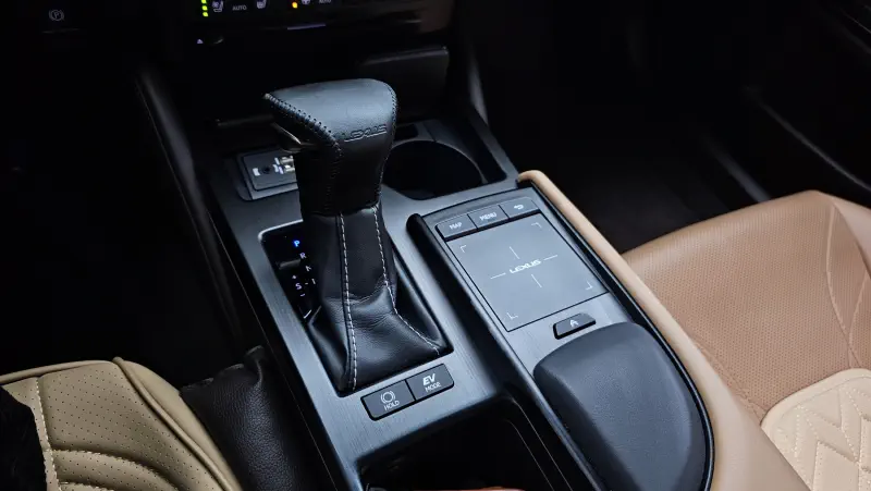 Lexus ES300h