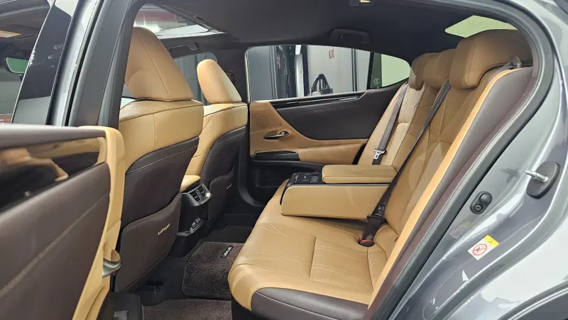 Lexus ES300h