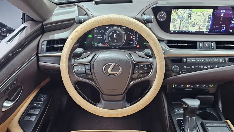 Lexus ES300h
