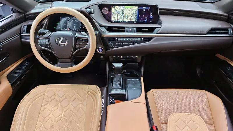 Lexus ES300h