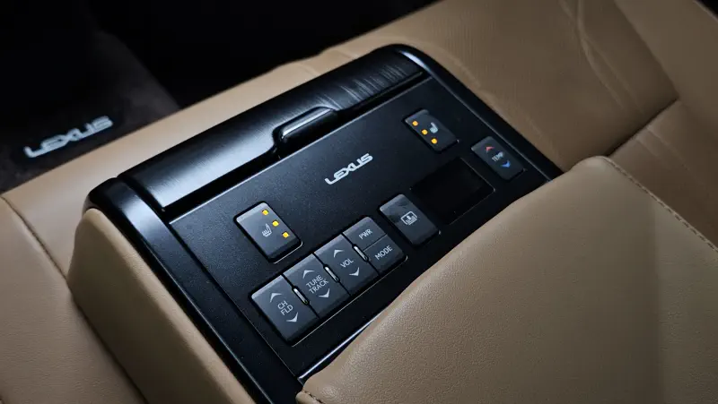 Lexus ES300h