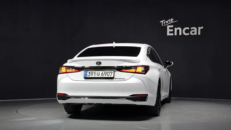 Lexus ES300h
