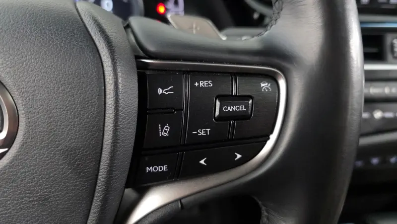 Lexus ES300h