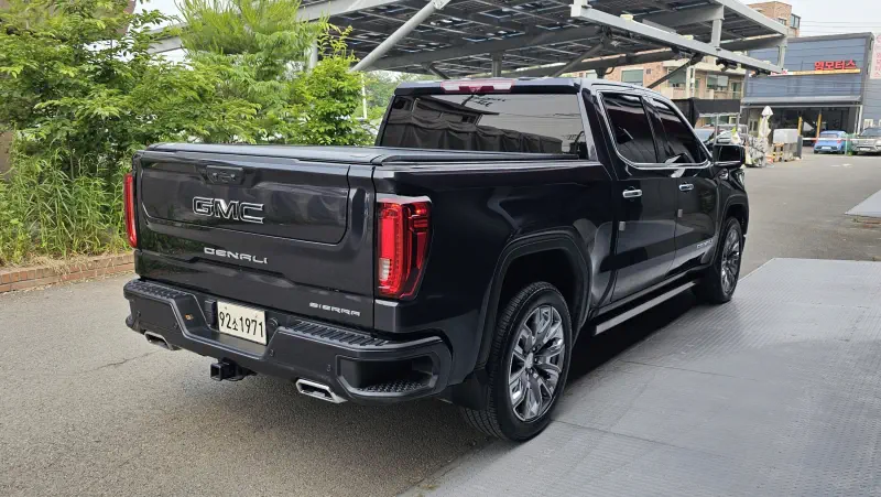 GMC SIERRA