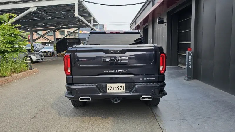 GMC SIERRA