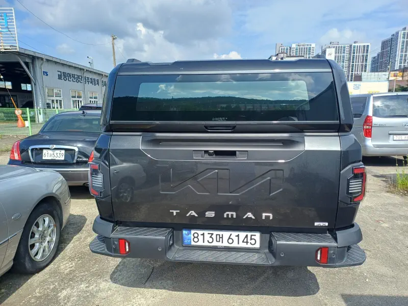 Kia Tasman