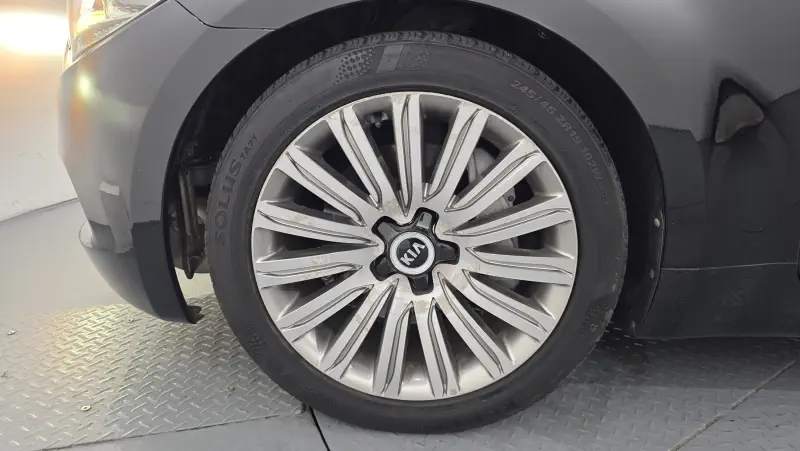 Kia K9