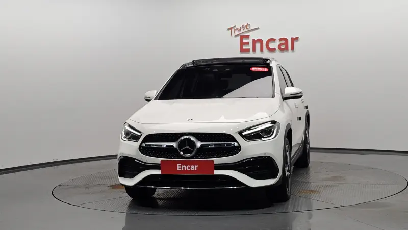 Mercedes-Benz GLA-Class