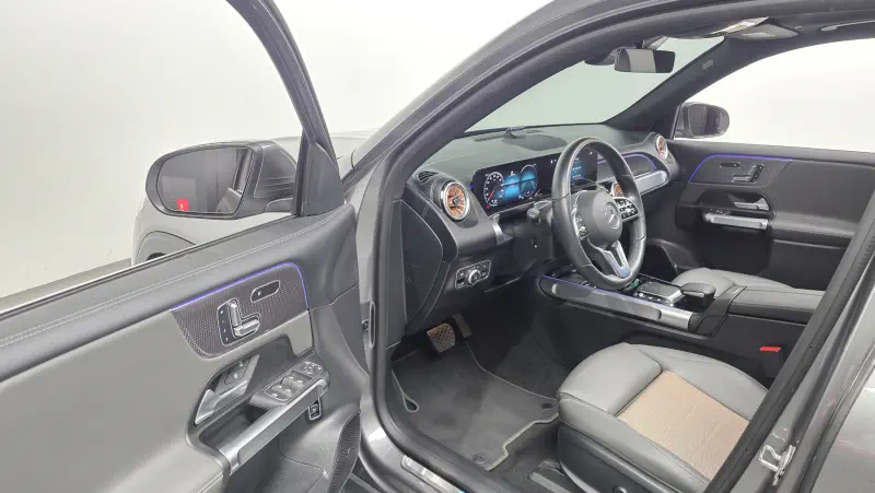Mercedes-Benz EQB