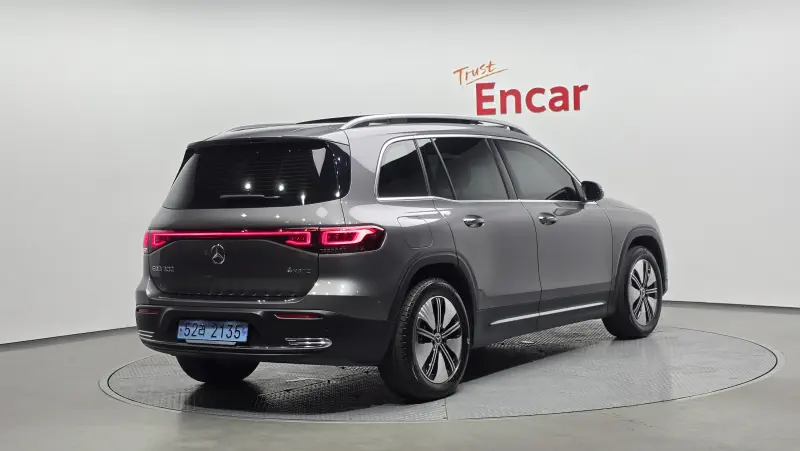 Mercedes-Benz EQB