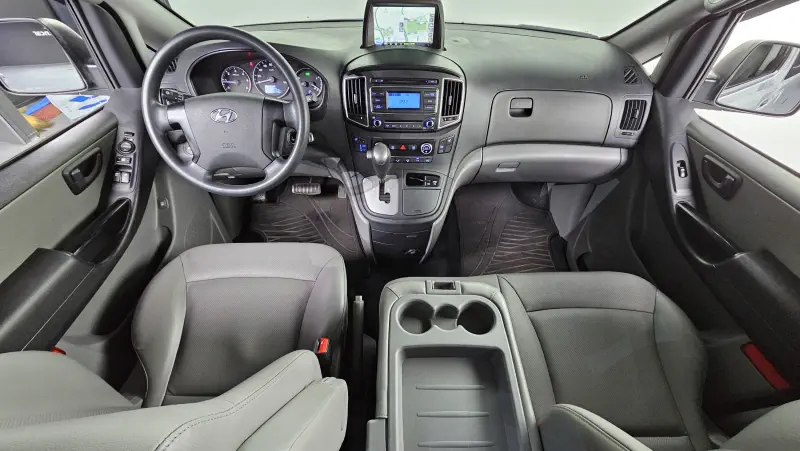 Hyundai Grand Starex