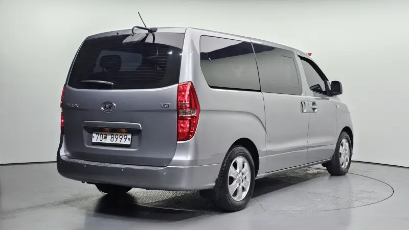 Hyundai Grand Starex