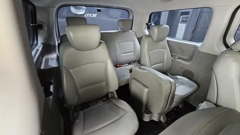 Hyundai Grand Starex