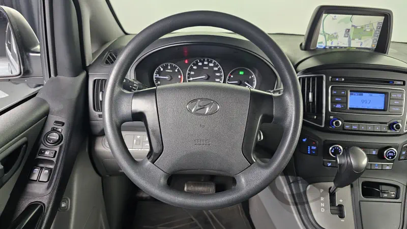 Hyundai Grand Starex