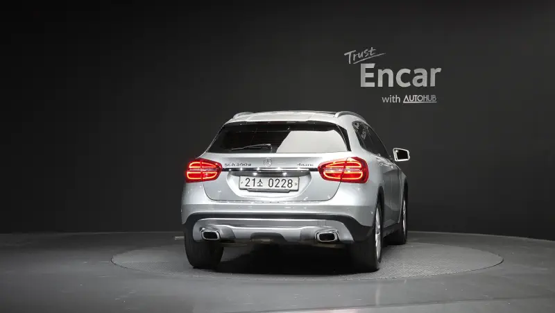 Mercedes-Benz GLA-Class