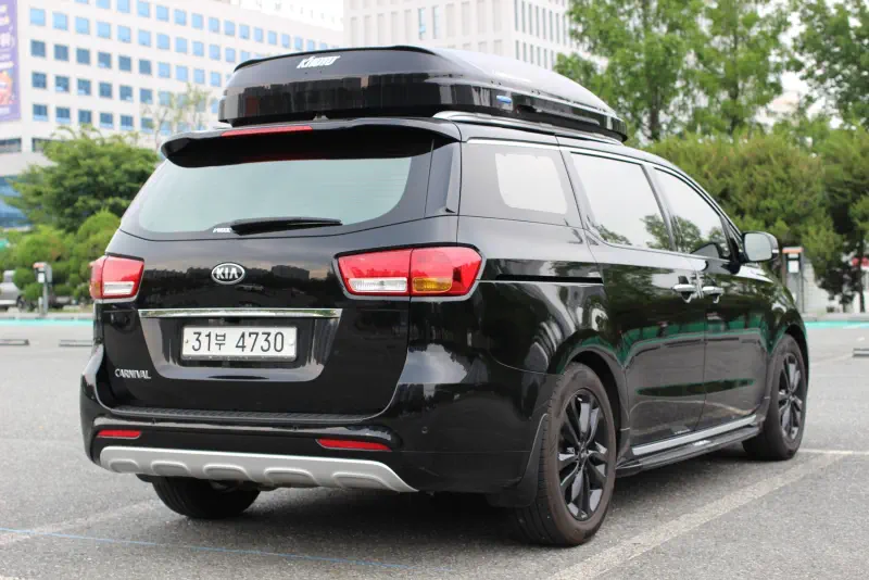 Kia Carnival