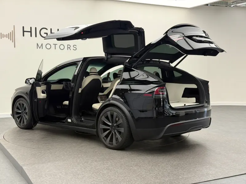 Tesla MODEL X