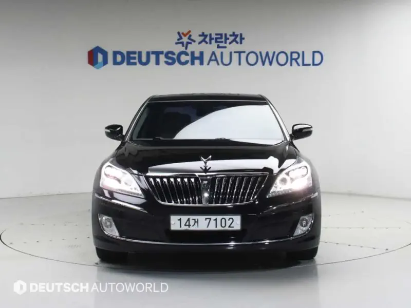 Hyundai Equus