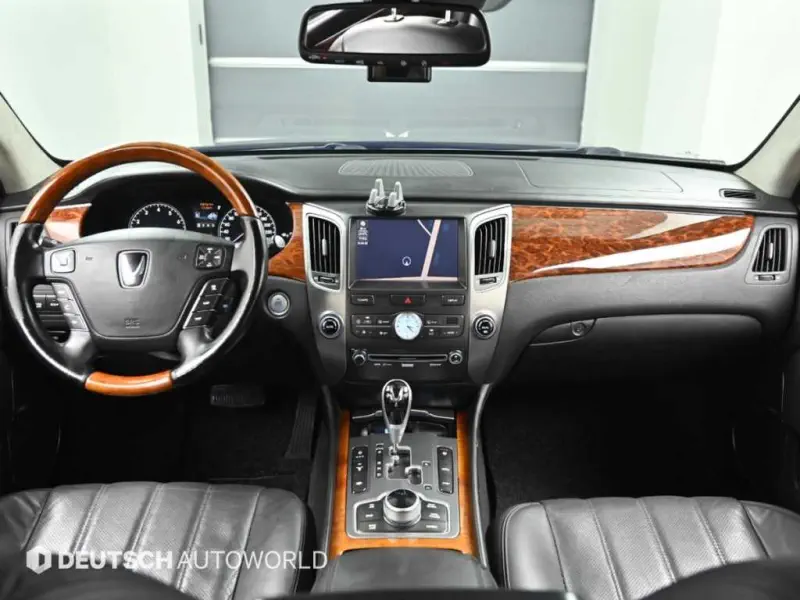 Hyundai Equus