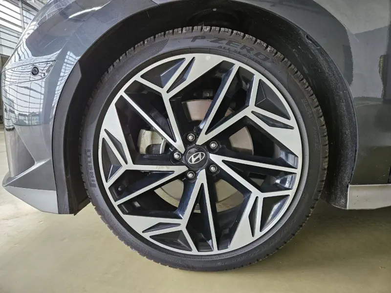 Hyundai Ioniq 6