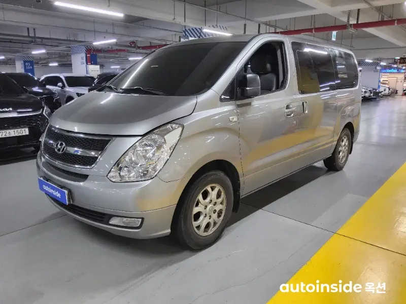 Hyundai Grand Starex