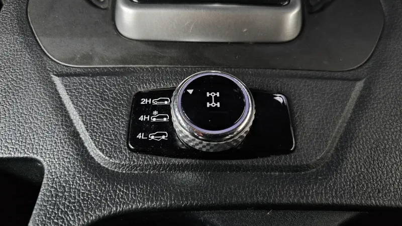 SsangYong Rexton Sports Khan