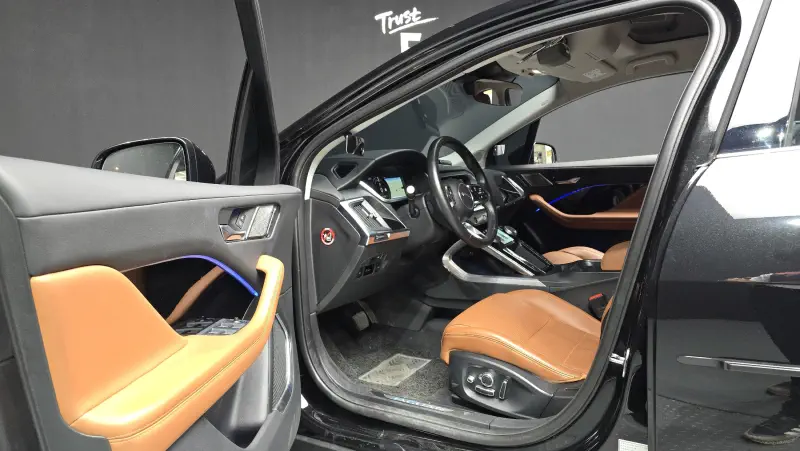 Jaguar I-Pace