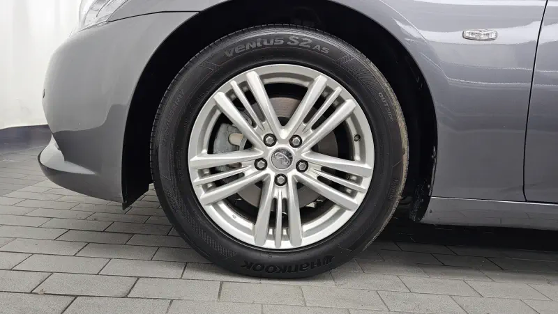Infiniti G25