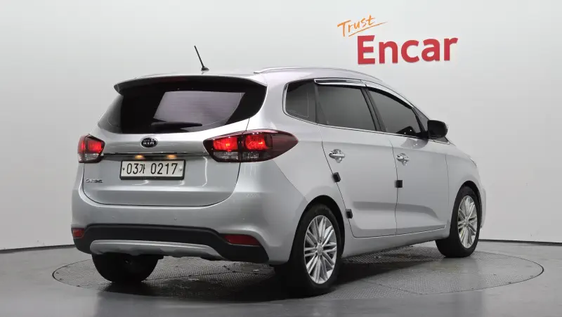 Kia Carens