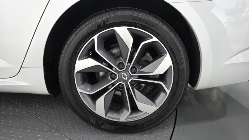 Renault Samsung SM6