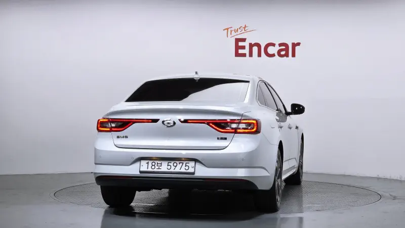 Renault Samsung SM6