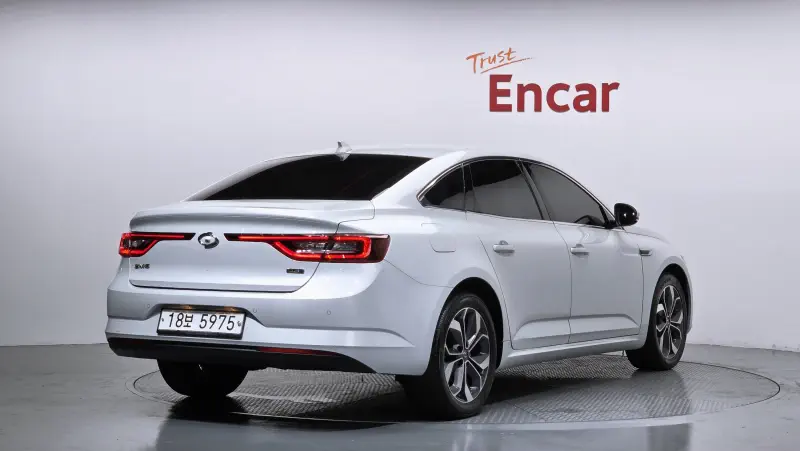Renault Samsung SM6